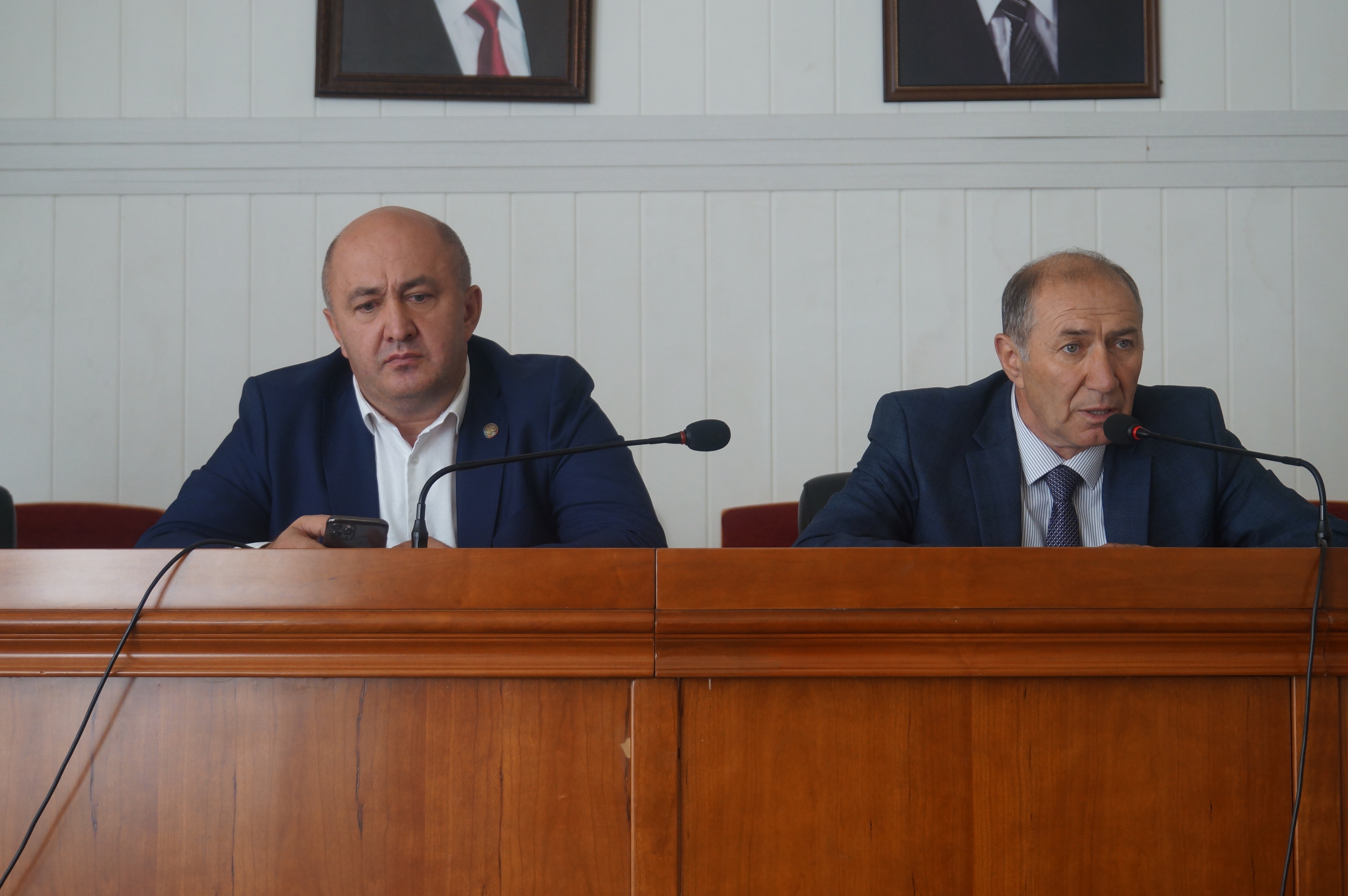 27 агуста в Тляратинском районе состоялось заключительное заседание Собрания депутатов шестого созыва.